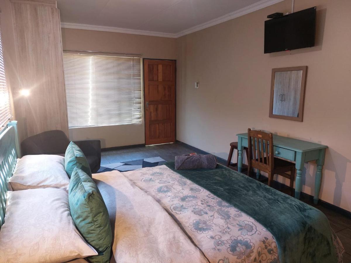 Wisteria Lane Guesthouse Postmasburg Luaran gambar