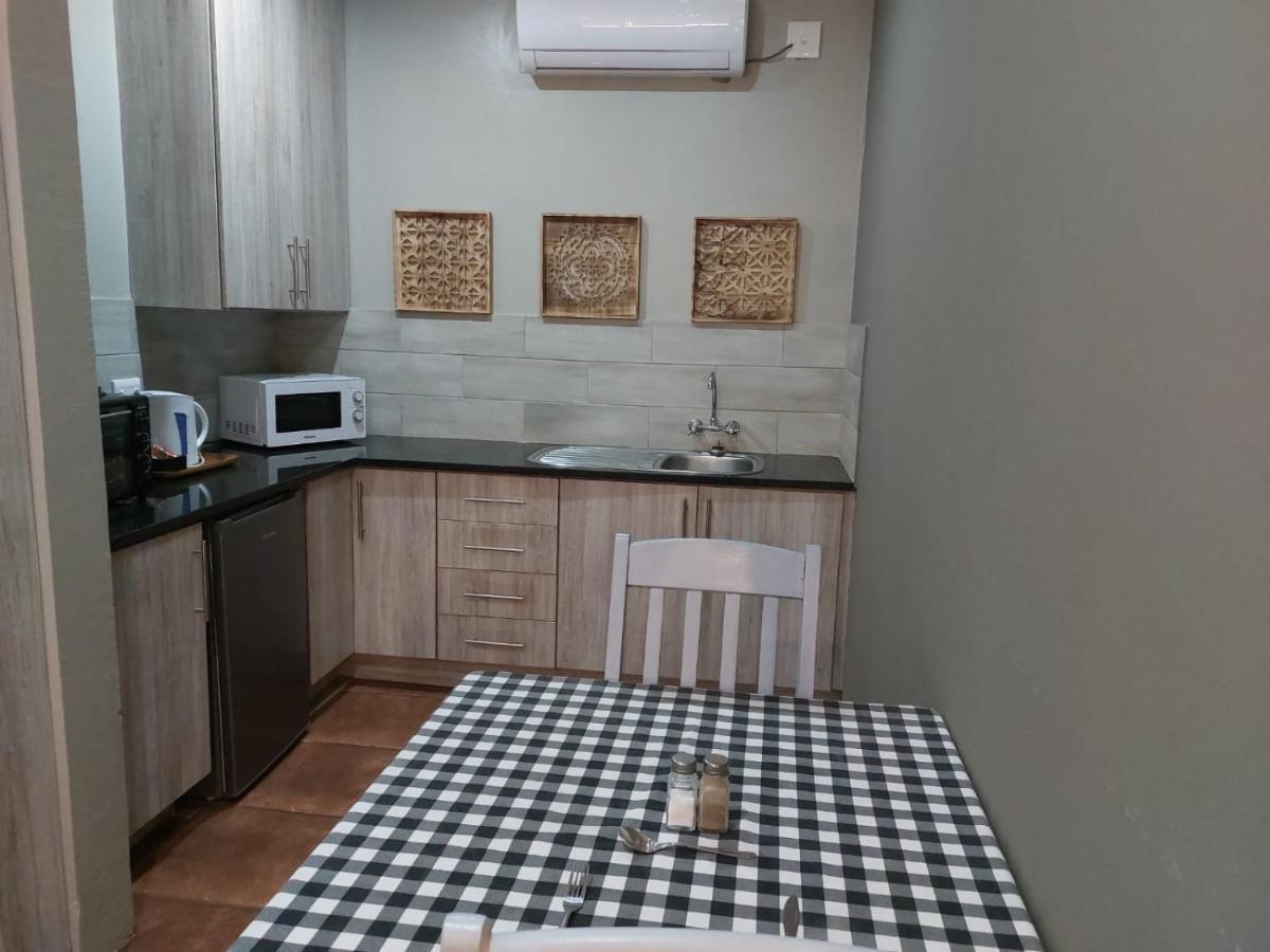 Wisteria Lane Guesthouse Postmasburg Luaran gambar